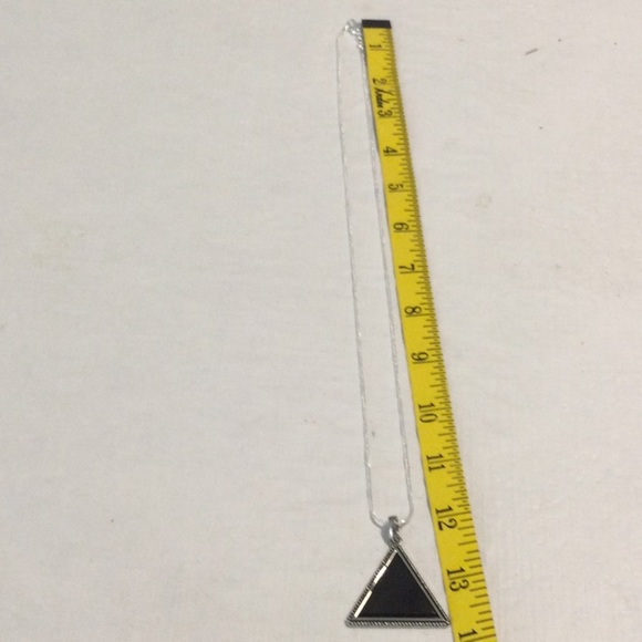 Chic Silver and Black Color Triangle Pendant Necklace NWOT * - Picture 2 of 5